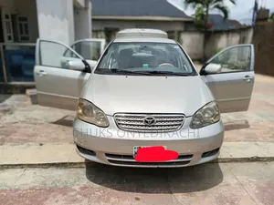 Toyota Corolla 2004 Off white