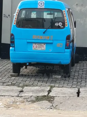 Suzuki APV Minibus 2010 Blue