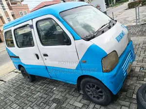 Suzuki APV Minibus 2010 Blue