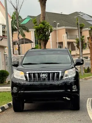 Toyota Land Cruiser Prado 2011 Black