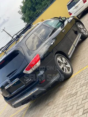Nissan Pathfinder 2013 Black