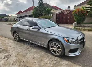 Mercedes-Benz C300 2016 Gray