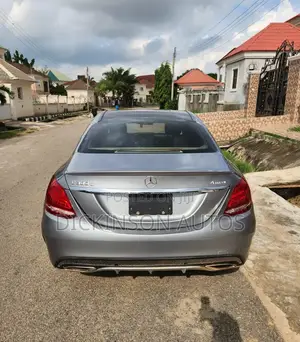 Mercedes-Benz C300 2016 Gray