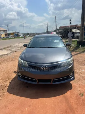 Toyota Camry 2014