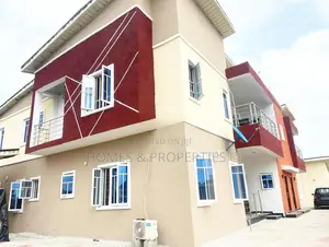 3bdrm Apartment in Onishion, Lakowe for rent