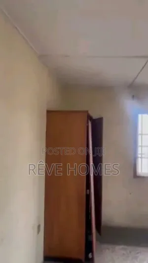 3bdrm Block of Flats in Shomolu / Shomolu for rent