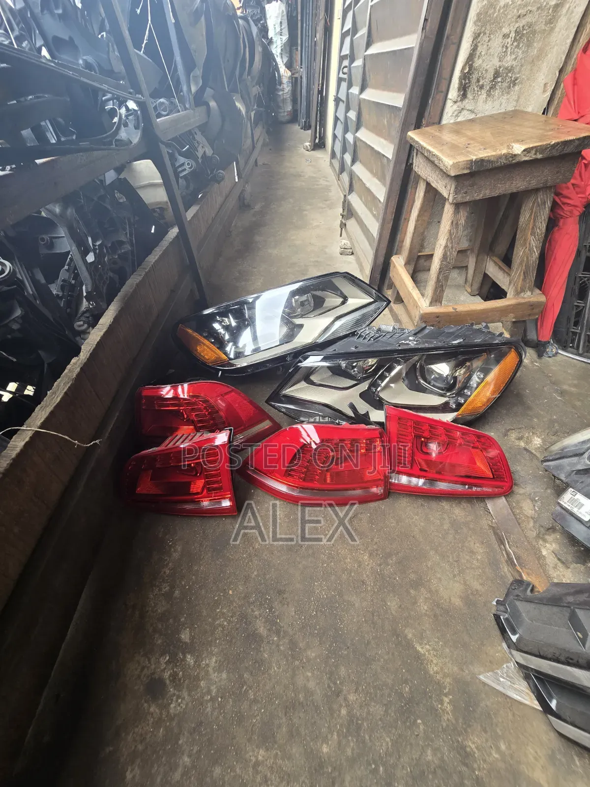Front and Back Head Light Touareg 2013