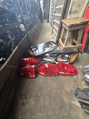 Front and Back Head Light Touareg 2013