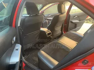Toyota Camry SE V6 4dr Sedan (3.5L 6cyl 6A) 2012 Red