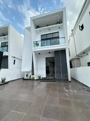 4bdrm Duplex in Lekki for sale