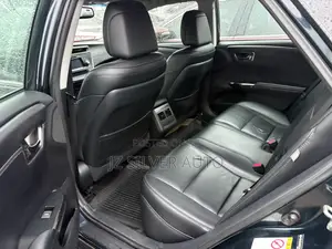 Toyota Avalon Touring Sedan FWD (3.5 6cyl 6A) 2017 Green