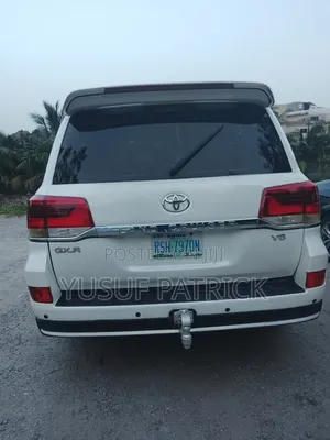 Toyota Land Cruiser 2018 White