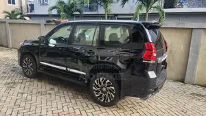 Toyota Land Cruiser Prado 2.8 2024 Black