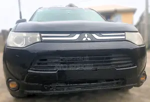 Mitsubishi Outlander 2013 Black