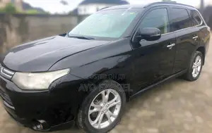 Mitsubishi Outlander 2013 Black