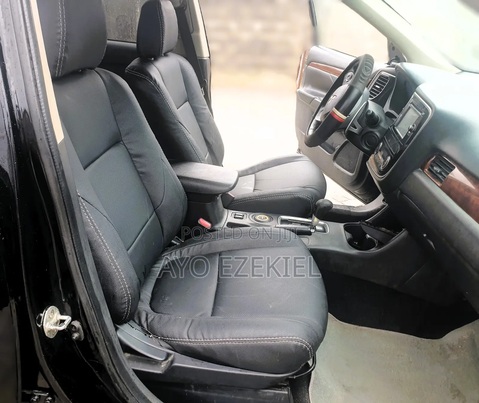 Mitsubishi Outlander 2013 Black