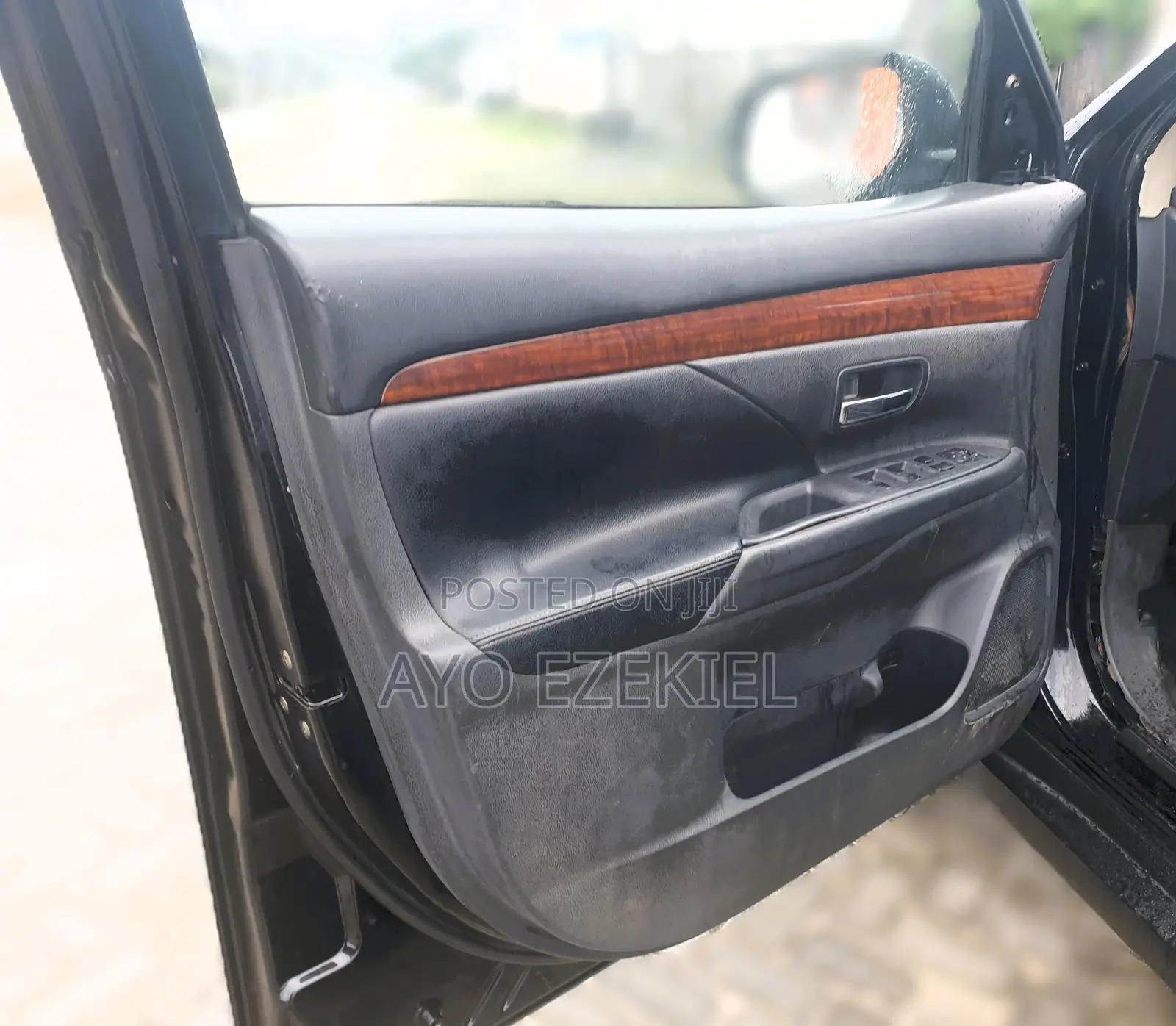 Mitsubishi Outlander 2013 Black