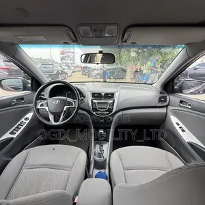 Hyundai Accent 2012 Black