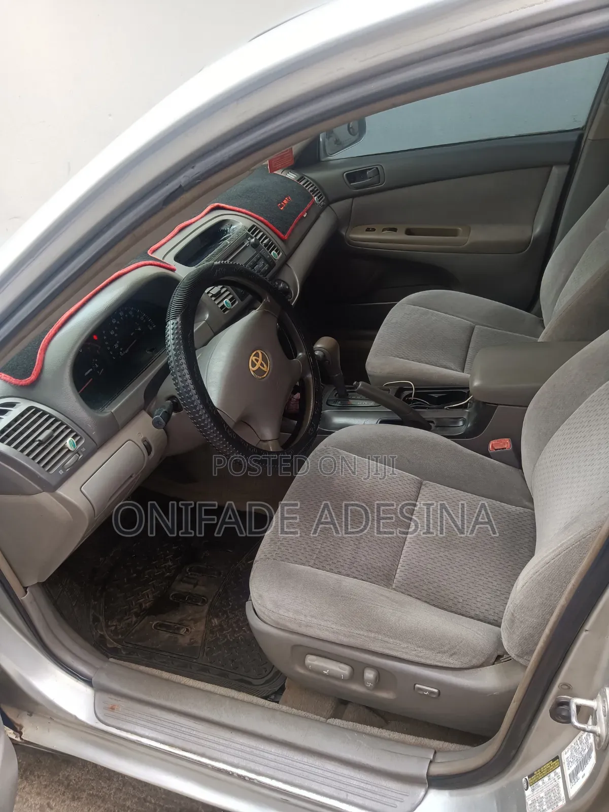 Toyota Camry 2024 Silver
