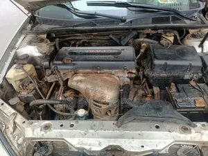 Toyota Camry 2024 Silver