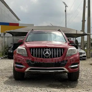 Mercedes-Benz GLK-Class 2015 Red