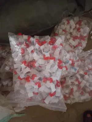 Quality White Clip Nipples Without Cup, Suitable for Battery Cages