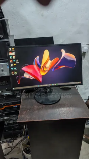 27 Inches Samsung Ips Curved Monitor, Full Hd
