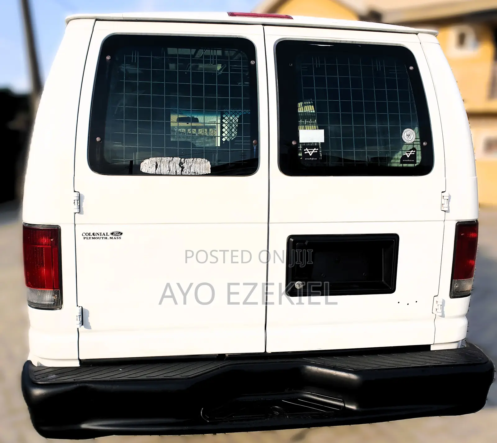 Ford E350 2010 White