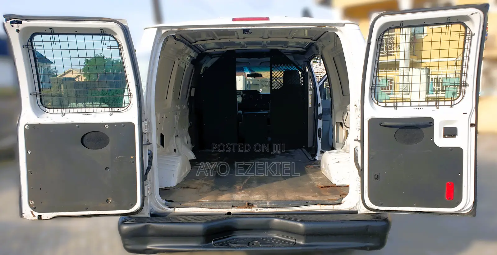 Ford E350 2010 White