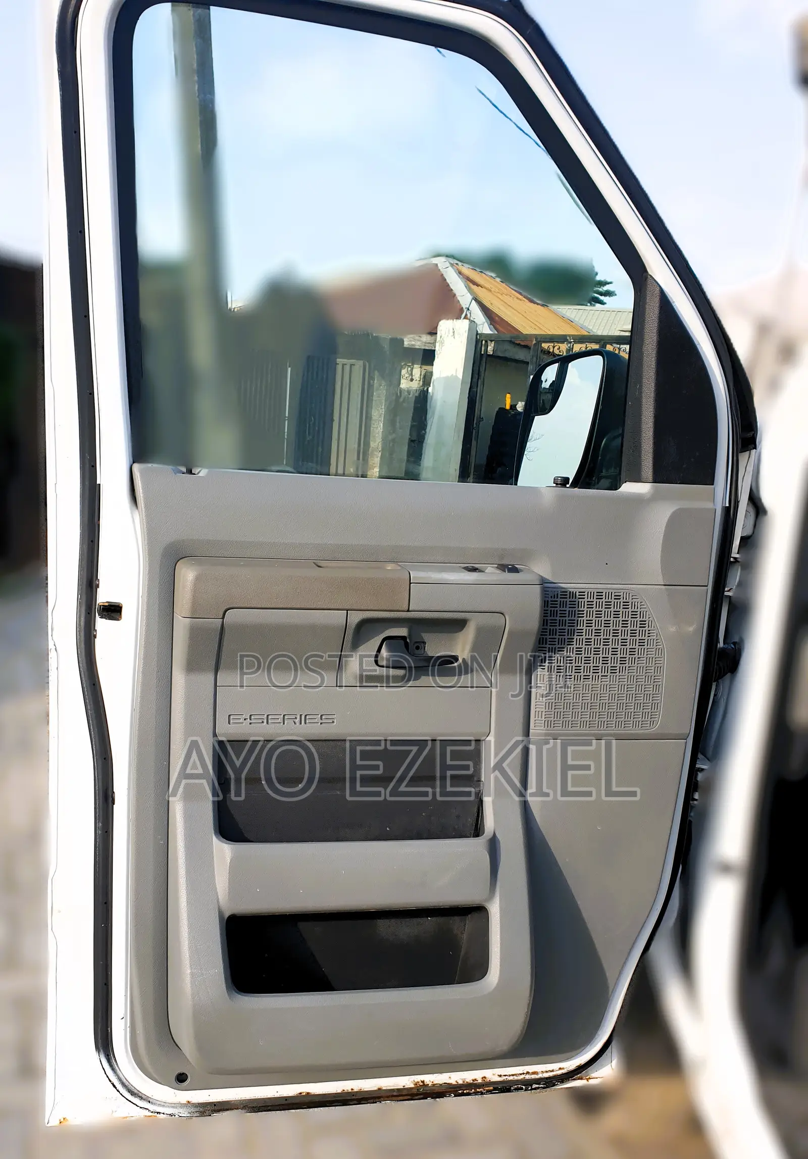 Ford E350 2010 White