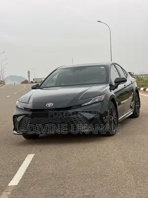 Toyota Camry SE 2025 Black