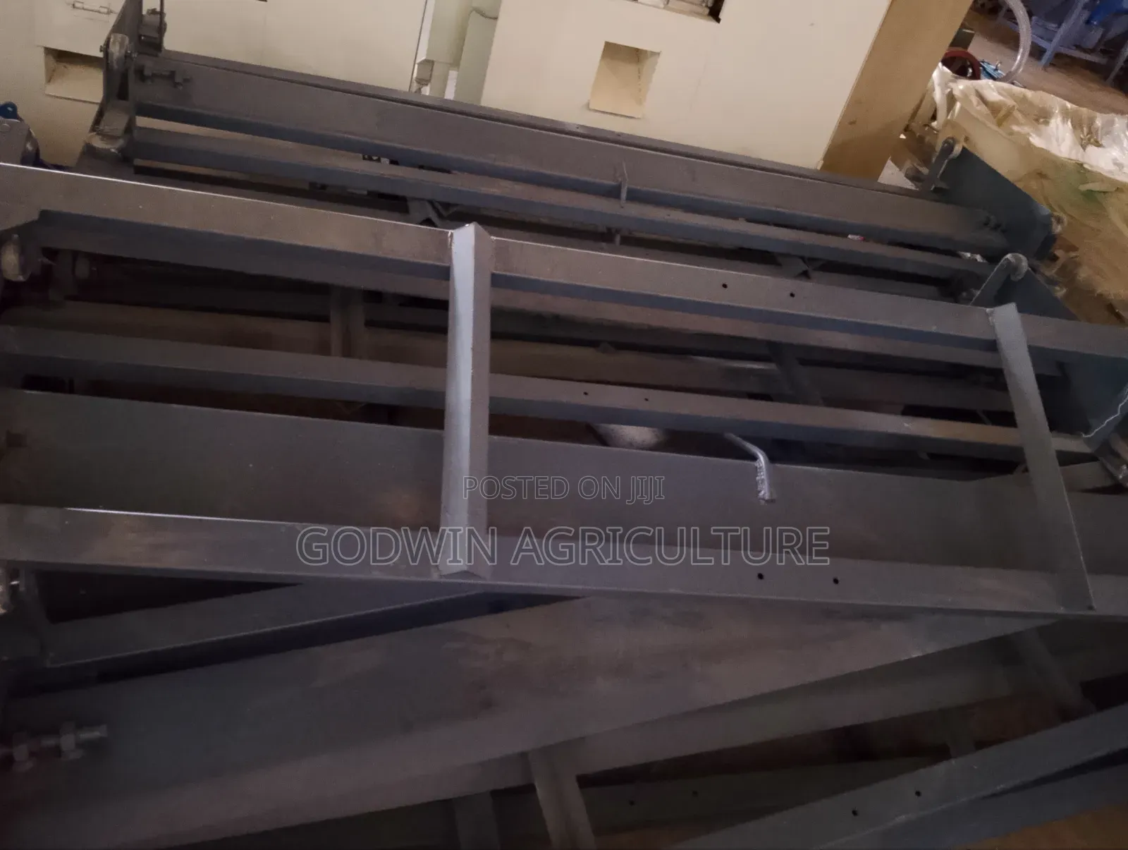 Imported Manure Scrapper Machine 2lines 3lines Available.