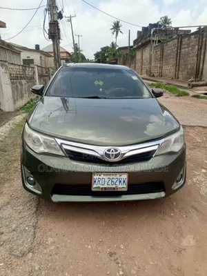 Toyota Camry 2012 Maroon