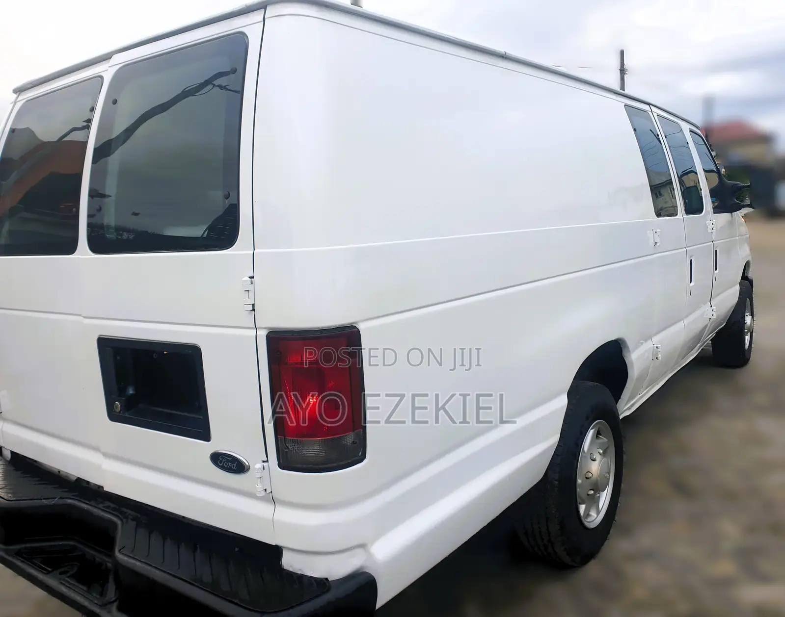 Ford E350 2010 White
