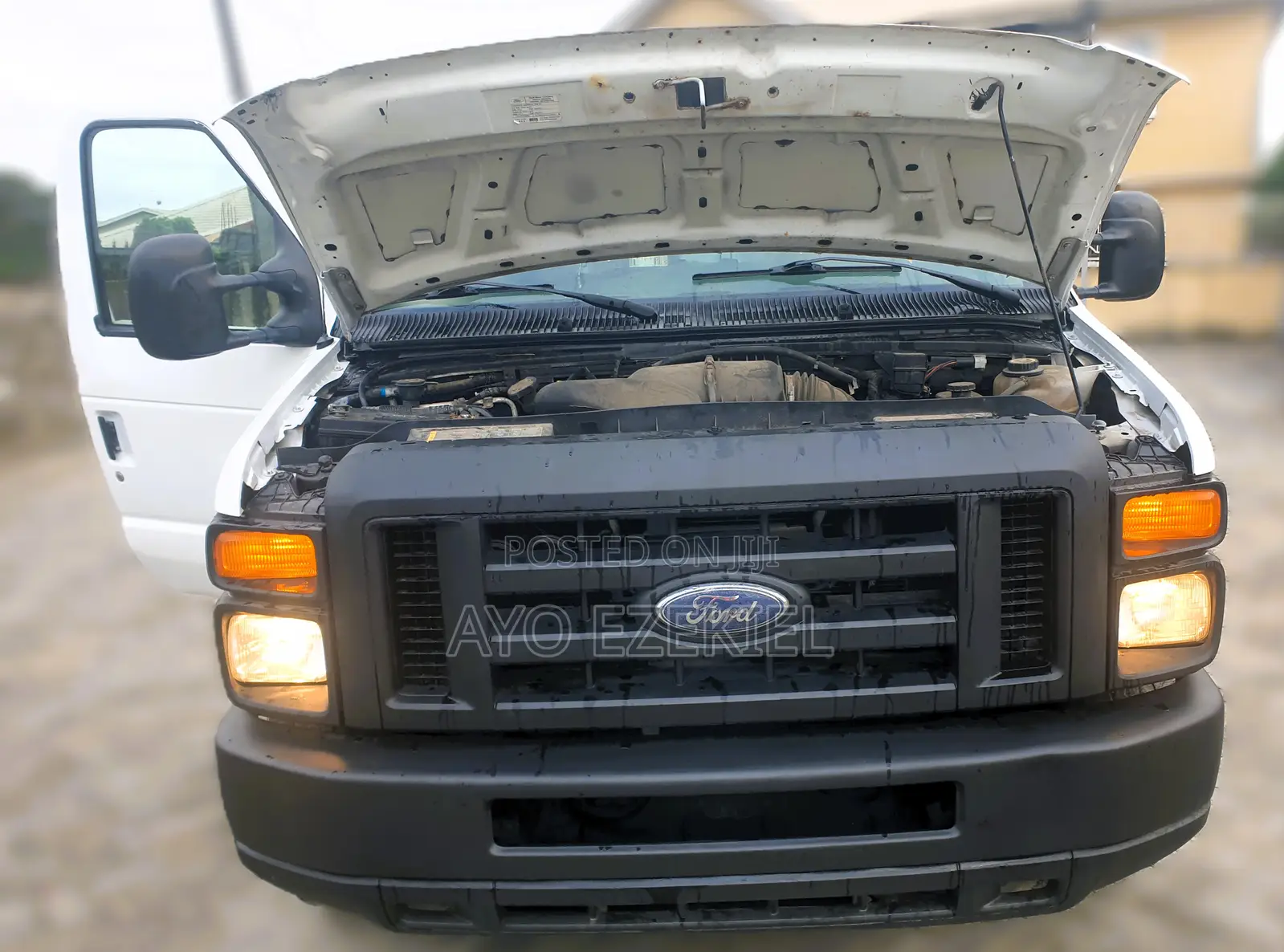 Ford E350 2010 White