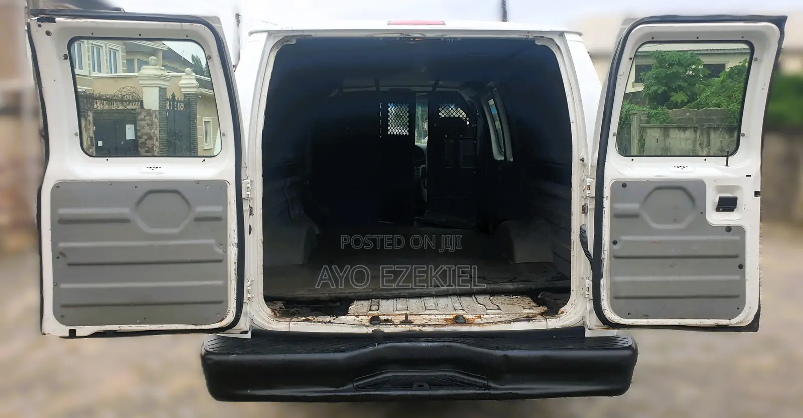 Ford E350 2010 White