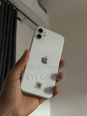 Apple iPhone 11 64 GB White