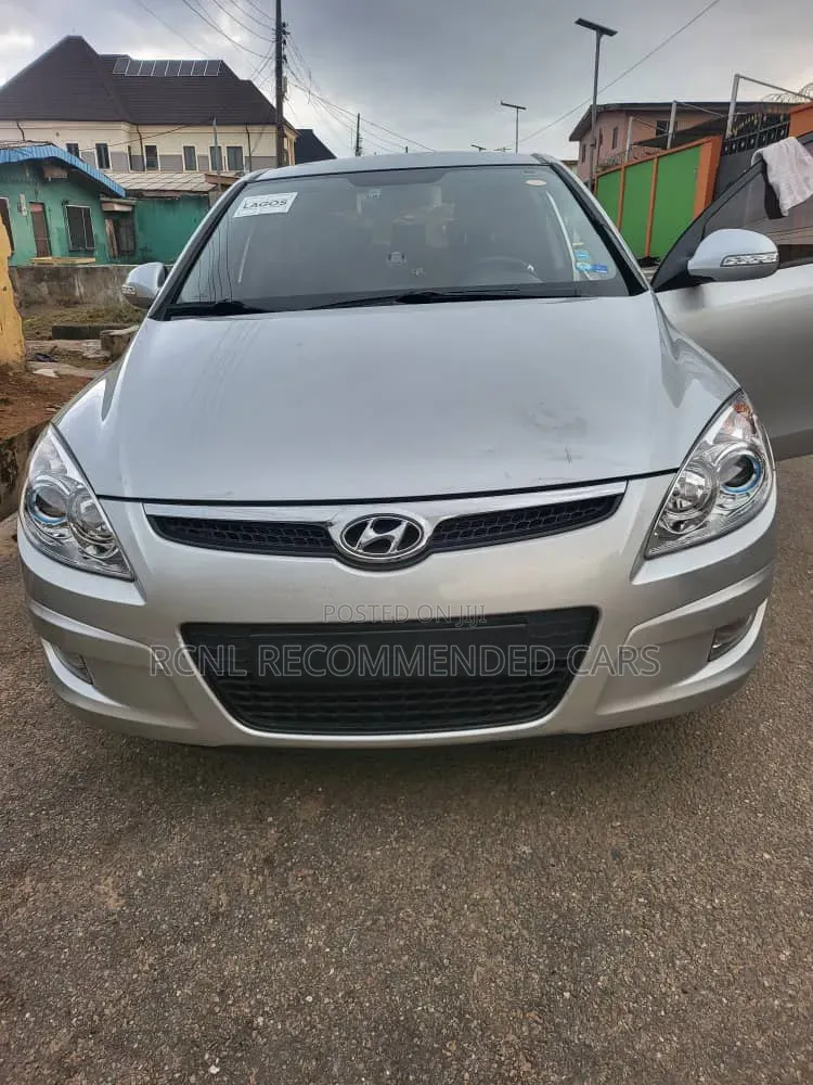 Hyundai i30 2016 Silver