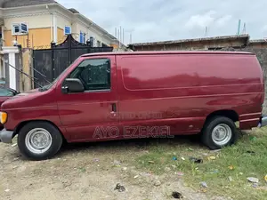 Ford E350 2008 Red