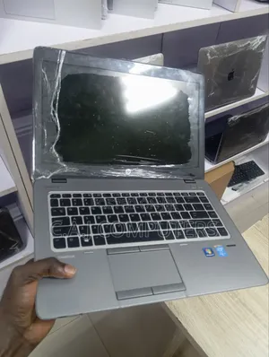 Laptop HP EliteBook 840 G2 8GB Intel Core i5 HDD 500GB
