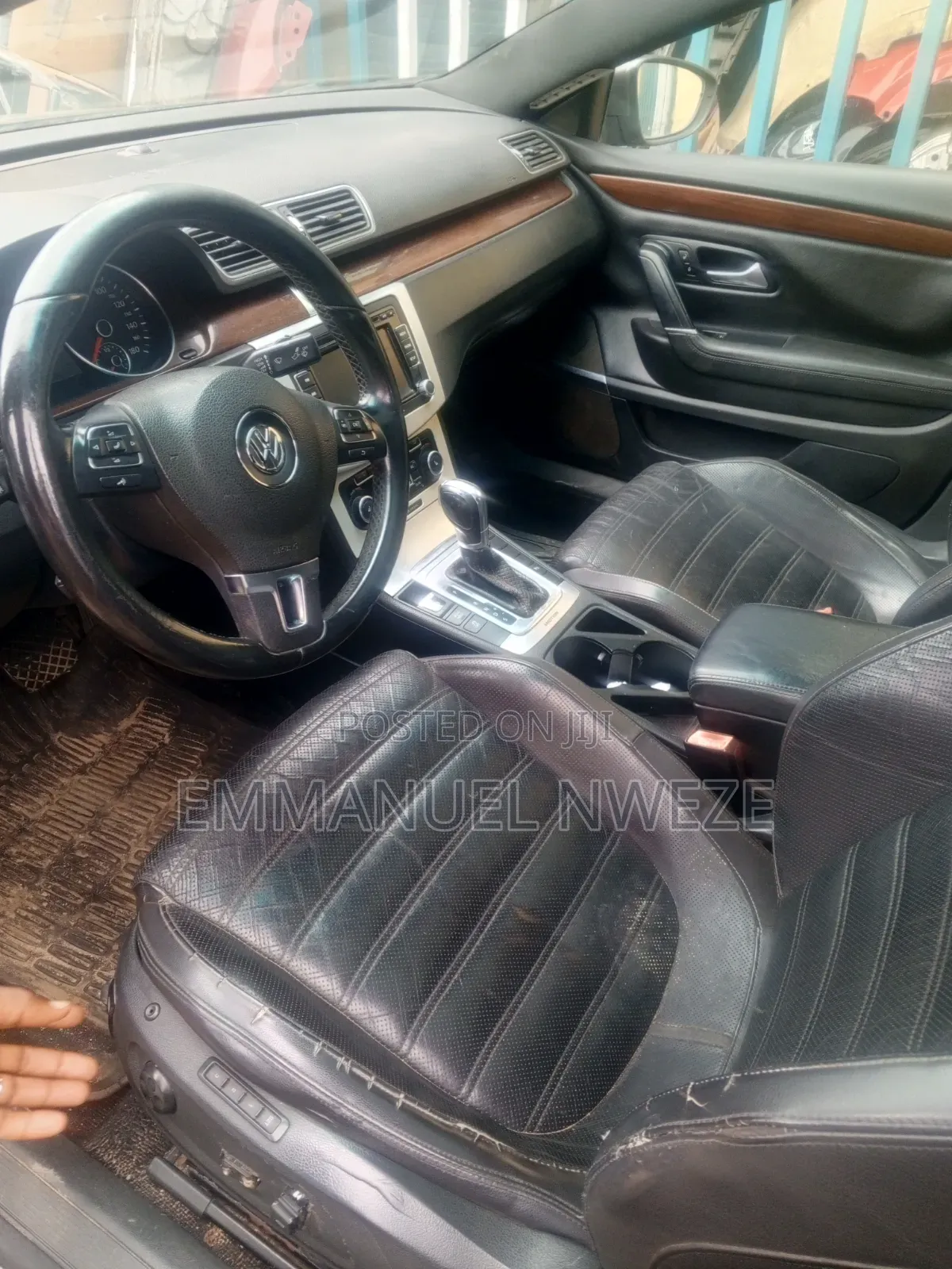 Volkswagen Passat 2011 Gold