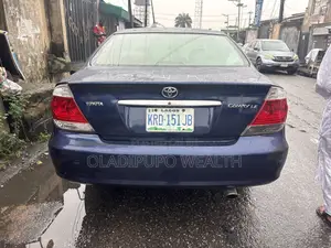 Toyota Camry 2004 Blue