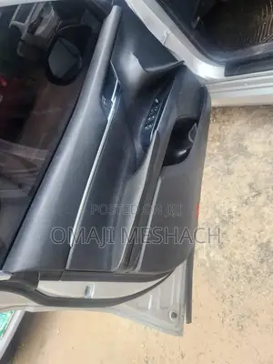Toyota Camry 2018 Silver