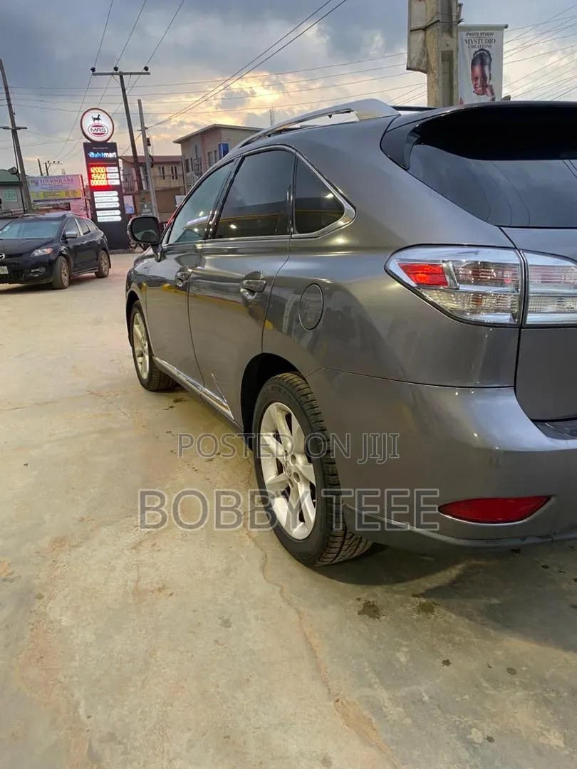 Lexus RX 350 FWD 2012 Gray