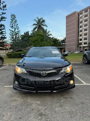 Toyota Camry SE 4dr Sedan (2.5L 4cyl 6A) 2012 Black