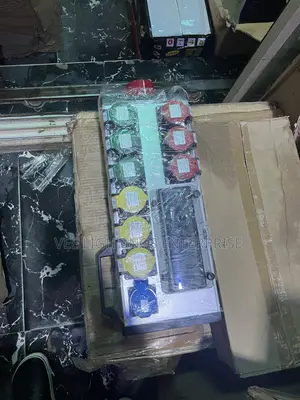 9channel Power Distrob