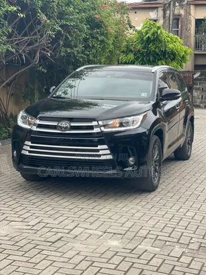 Toyota Highlander XLE 4x4 V6 (3.5L 6cyl 8A) 2017 Black