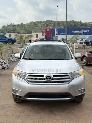 Toyota Highlander Limited 2011 Silver
