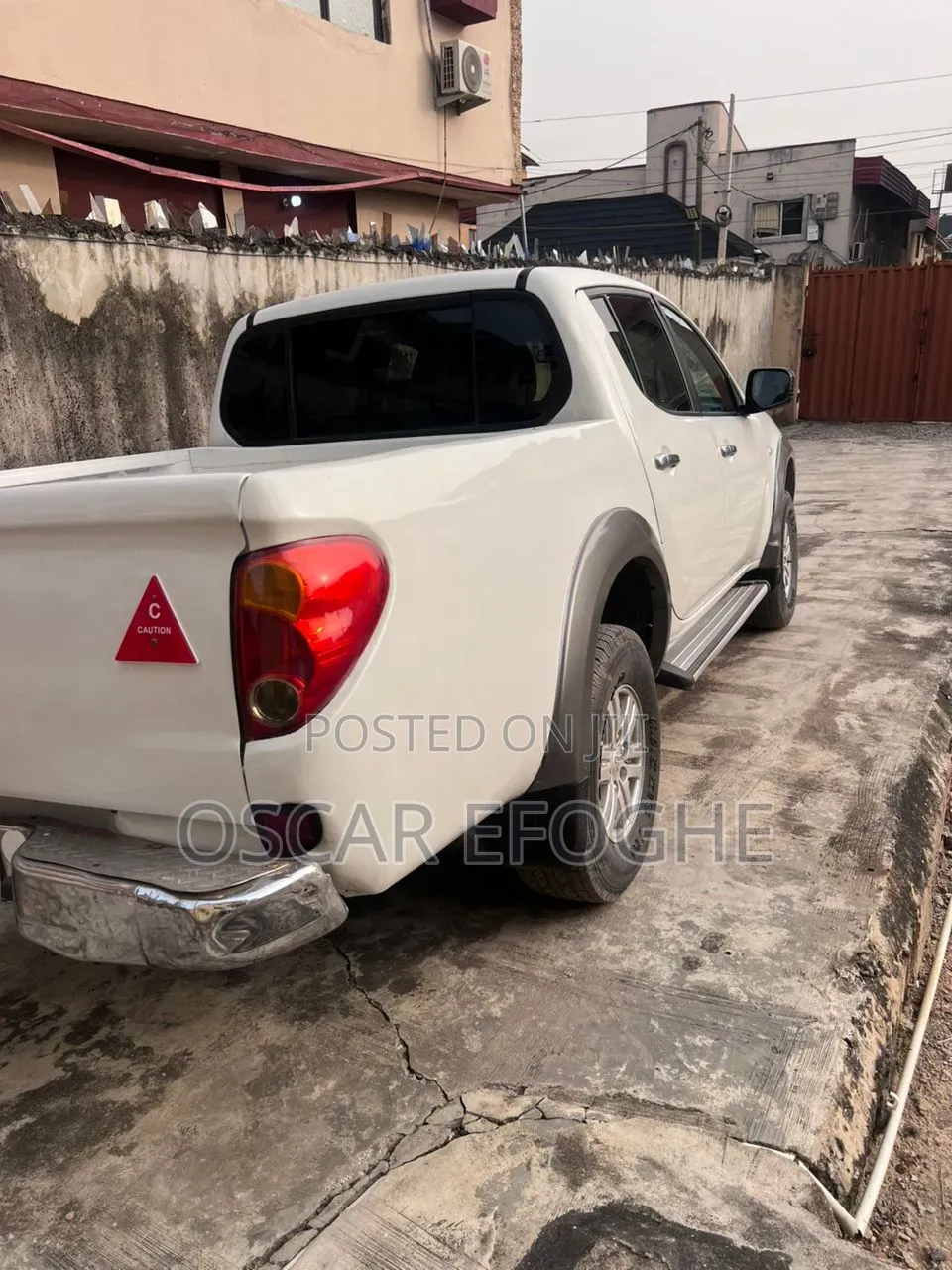Mitsubishi L200 2014 White