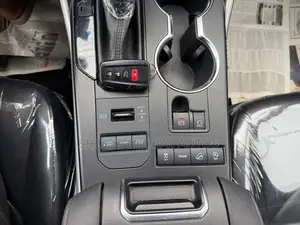 Toyota Highlander XLE 2021 Blue
